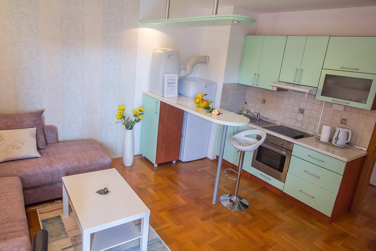 Stan Na Dan Banja Luka Apartamento Exterior foto