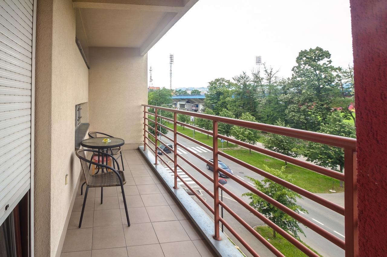 Stan Na Dan Banja Luka Apartamento Exterior foto