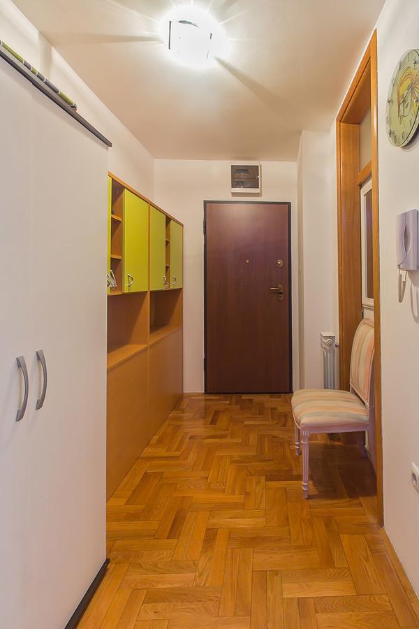 Stan Na Dan Banja Luka Apartamento Exterior foto