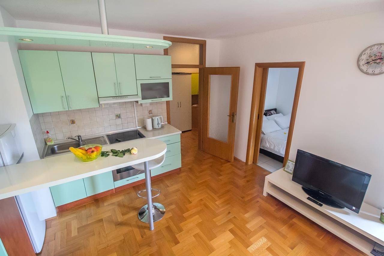 Stan Na Dan Banja Luka Apartamento Exterior foto