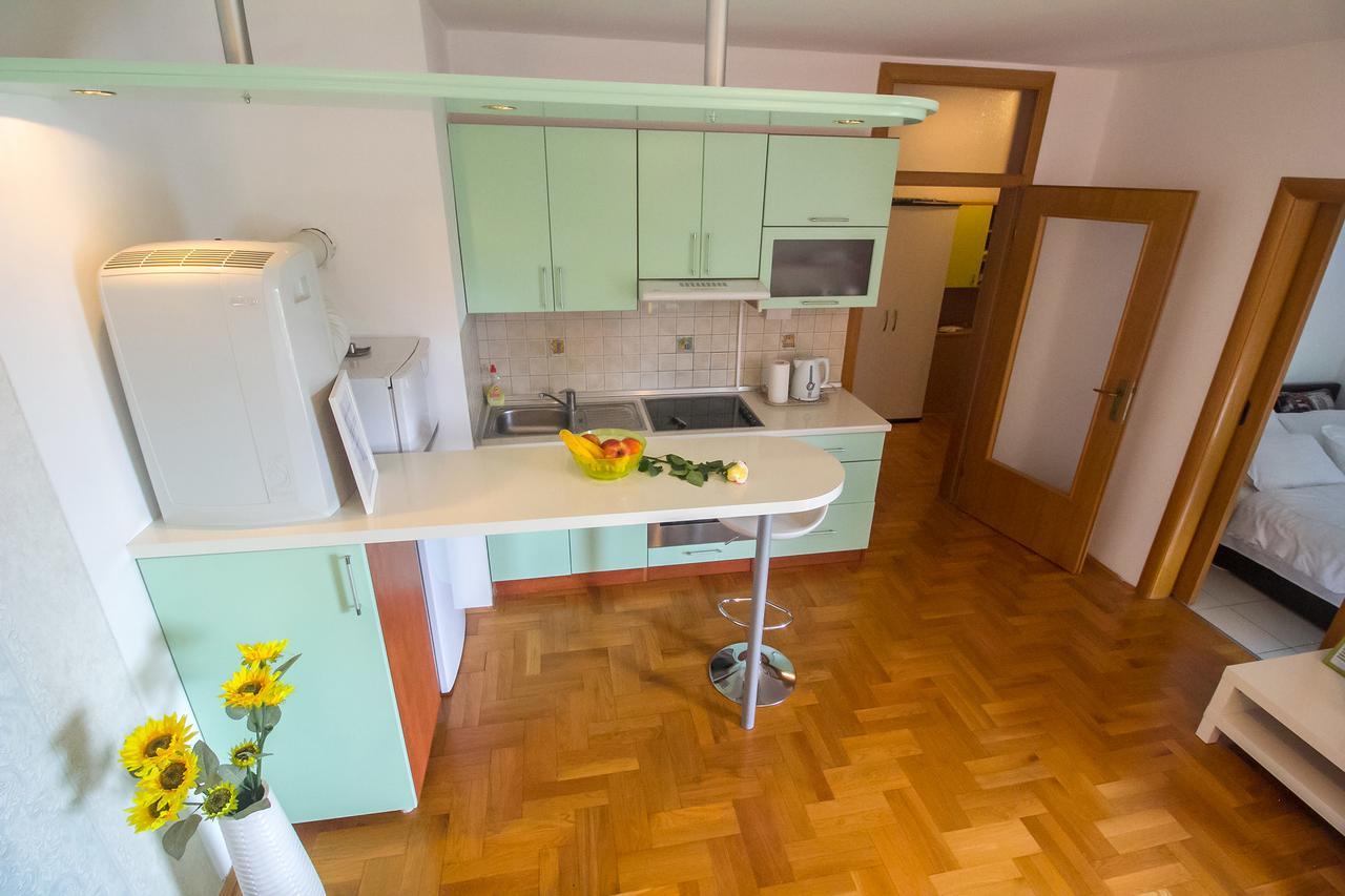 Stan Na Dan Banja Luka Apartamento Exterior foto