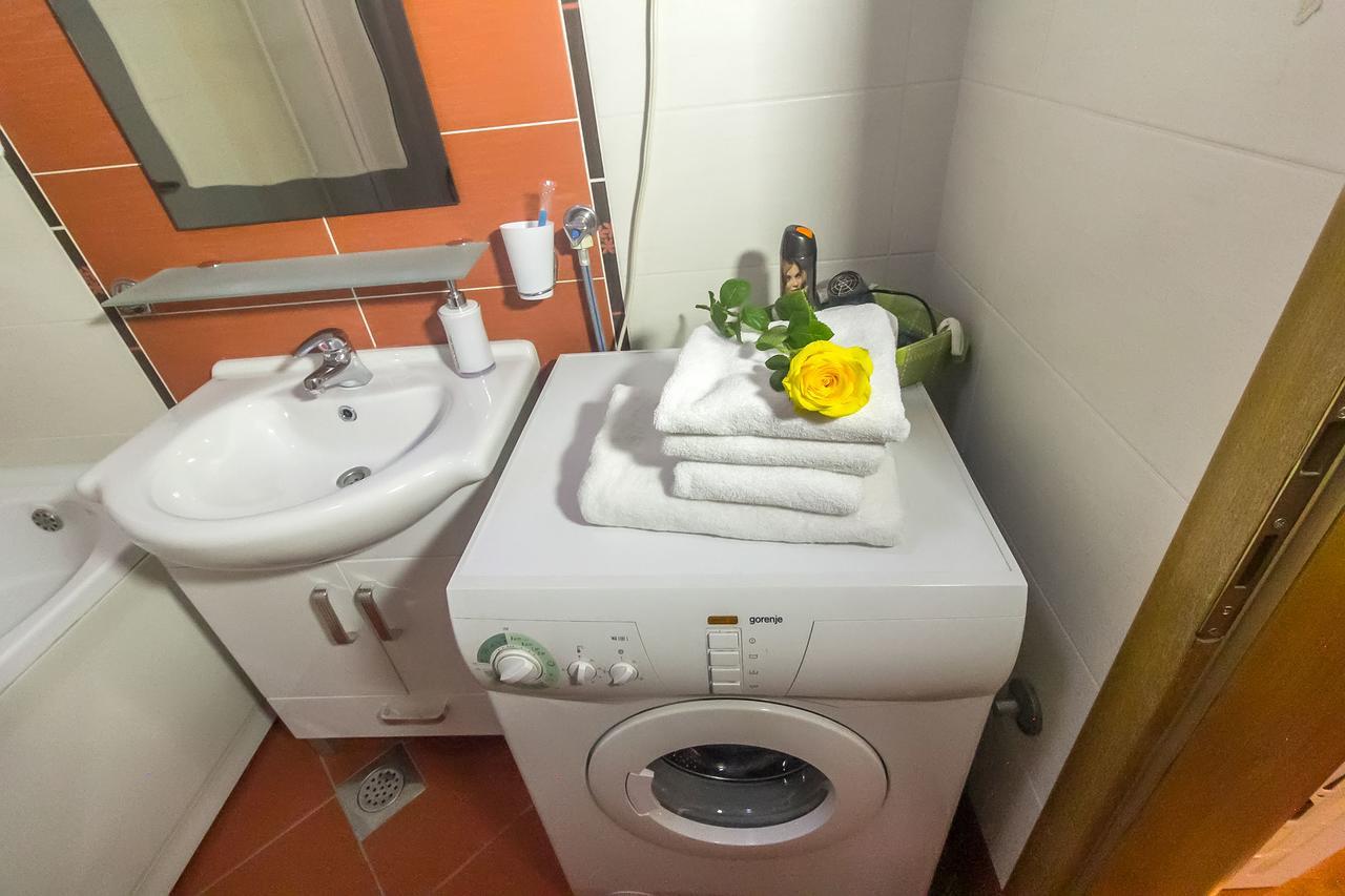 Stan Na Dan Banja Luka Apartamento Exterior foto