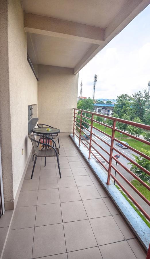Stan Na Dan Banja Luka Apartamento Exterior foto